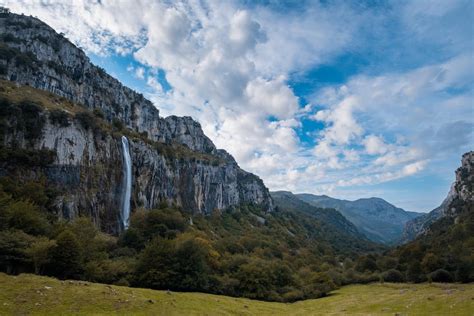 nacimiento rio anson|El Nacimiento del Río Asón